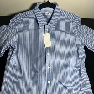 UNIQLO dress shirt